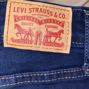Levi size 26 jeans